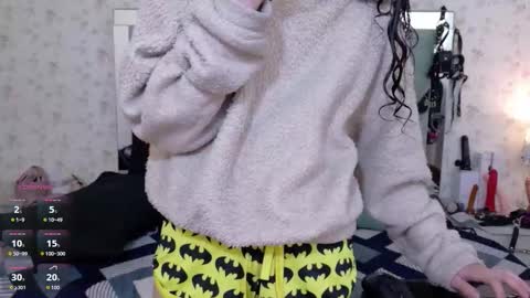 QUEENJEENN online show from February 26, 10:14 am