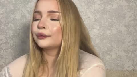 queenkat33 online show from June 9, 9:26 pm