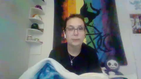 Snapshot of queenkriss97 chatting on September 30, 12:59 am queenkriss97 online show from September 30, 12:59 am