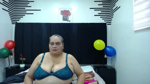 VickyBoobss online show from October 27, 8:35 pm