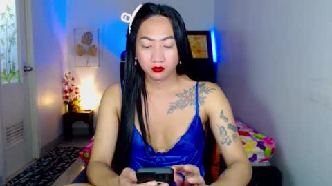 QUEEN online show from February 12, 2:17 am