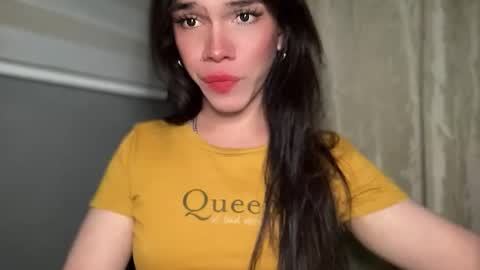 QUEEN online show from May 31, 5:37 am