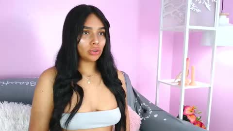 queenofchains online show from October 16, 12:39 pm