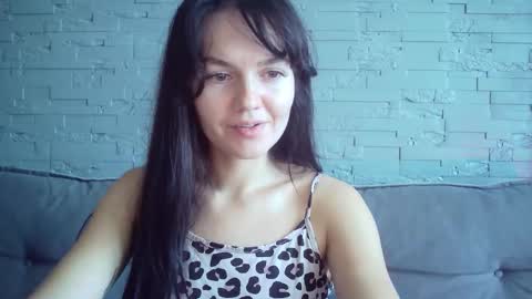 QueenOfModels online show from November 6, 8:48 am