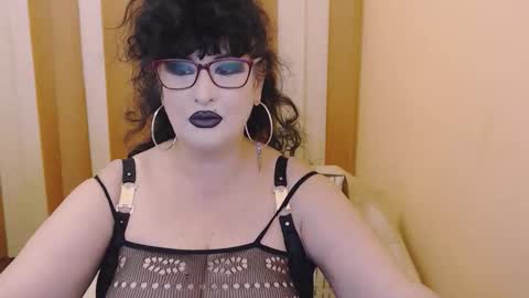 queenofsin online show from October 24, 8:49 pm