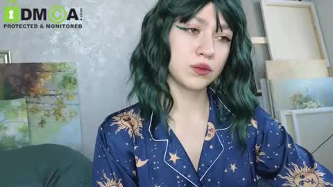 Snapshot of queenofwandss chatting on November 20, 12:27 pm follow my new insta online show from November 20, 12:27 pm