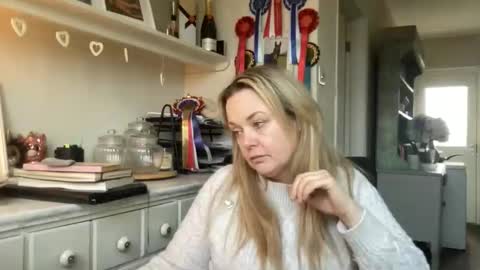 Snapshot of queenp333 chatting on February 2, 10:58 am PrincessP333 online show from February 2, 10:58 am