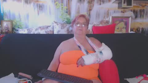 QueenPammy online show from March 10, 9:10 am