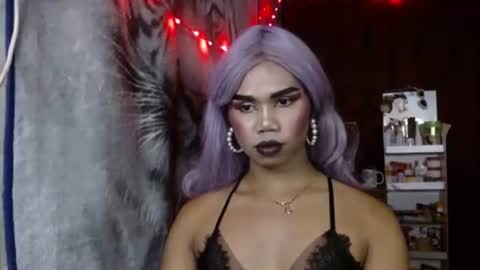 queenpinayebony_xx online show from April 9, 3:50 pm