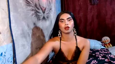 Snapshot of queenpinayebony_xx chatting on June 16, 11:46 am queenpinayebony_xx online show from June 16, 11:46 am
