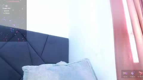 Snapshot of queenrachelbrown chatting on February 8, 1:25 pm queenrachelbrown online show from February 8, 1:25 pm