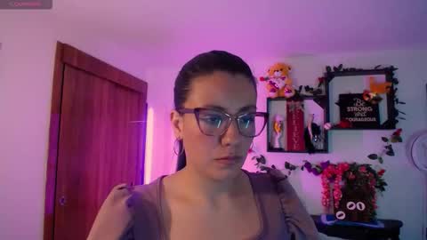 queenrose94 online show from February 13, 12:56 pm