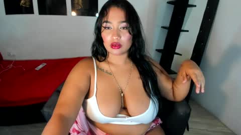 queensquirt31 online show from August 3, 3:16 am