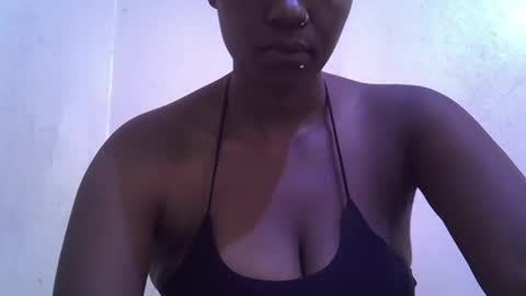 Snapshot of queentee254 chatting on October 22, 10:26 am queen online show from October 22, 10:26 am