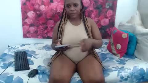 queenteex6993 online show from February 7, 7:23 am