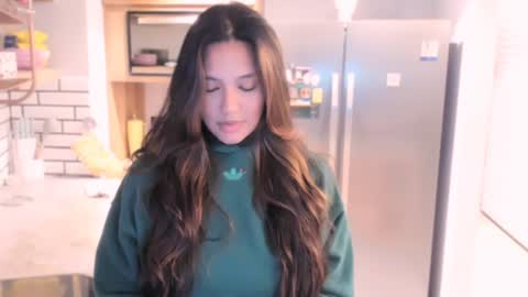 Val  -  online show from December 27, 2:58 am