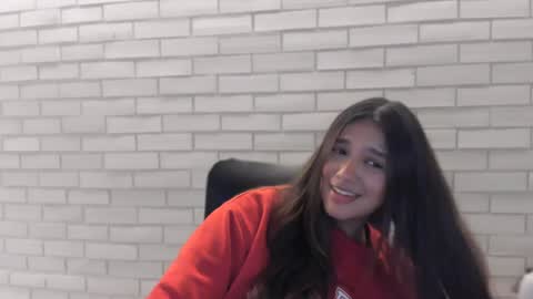 Val  -  online show from February 2, 4:15 am