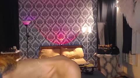 Snapshot of queenvalentinats chatting on March 30, 11:11 am ValentinaMoone online show from March 30, 11:11 am