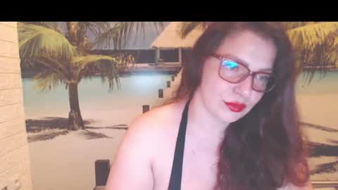 Snapshot of queenxnatasha chatting on July 8, 10:36 pm queenxnatasha online show from July 8, 10:36 pm