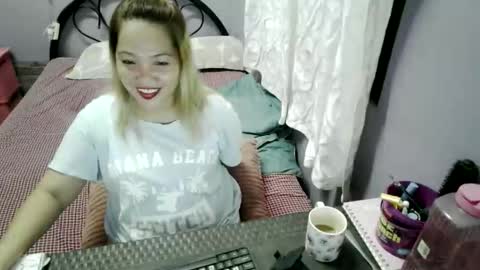 quelly40 online show from November 6, 4:52 pm