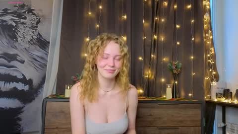 Teri  My favorite vibes 77 101 222 666 online show from December 23, 3:15 am