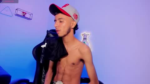 Snapshot of quetzal_coatl_ chatting on March 21, 11:41 pm quetzal_coatl_ online show from March 21, 11:41 pm