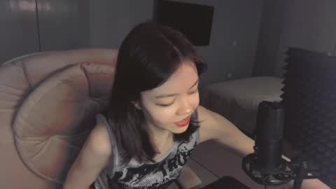 quietluxury online show from April 8, 11:32 am