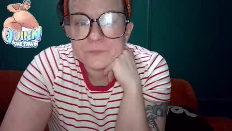 Snapshot of quinnofspades chatting on November 4, 4:00 am quinnofspades online show from November 4, 4:00 am