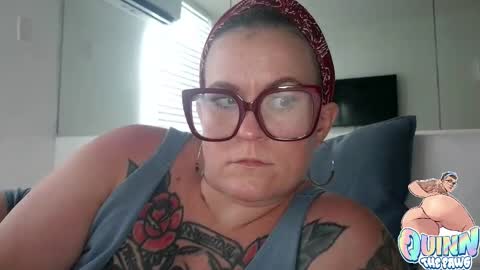 Snapshot of quinnofspades chatting on December 4, 8:17 pm quinnofspades online show from December 4, 8:17 pm