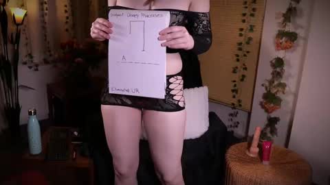 QuinnMonroe online show from December 4, 7:23 pm