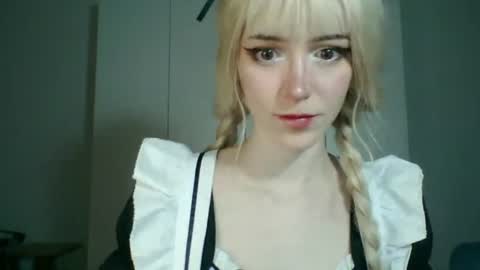 Snapshot of quyenpollio chatting on July 3, 3:29 pm Lana Pollio online show from July 3, 3:29 pm