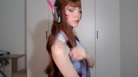 Snapshot of quyenpollio chatting on July 10, 3:14 pm Lana Pollio online show from July 10, 3:14 pm