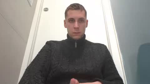 Snapshot of qwerty96cuck96 chatting on December 28, 6:40 pm qwerty96cuck96 online show from December 28, 6:40 pm