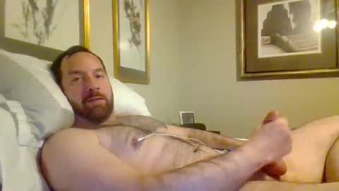 Snapshot of qwertyuiop1357900 chatting on January 11, 12:04 am qwertyuiop1357900 online show from January 11, 12:04 am