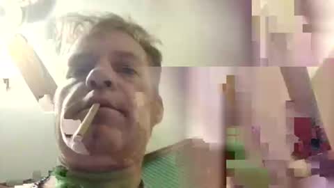 r04233054 online show from December 3, 7:38 am