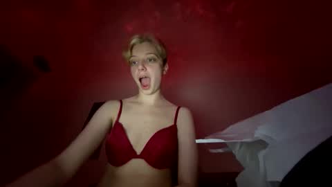 r0bynxoxp online show from March 29, 12:32 am