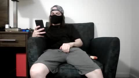 Snapshot of r_monkey583 chatting on December 16, 10:48 pm r_monkey583 online show from December 16, 10:48 pm