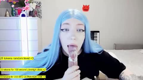 Snapshot of raaaaaaawr chatting on November 19, 1:44 pm - online show from November 19, 1:44 pm