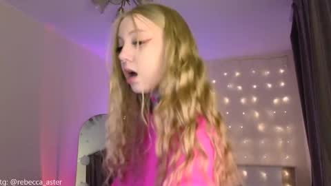 Snapshot of rabbyasti chatting on February 4, 5:19 pm Rebecca Becc online show from February 4, 5:19 pm