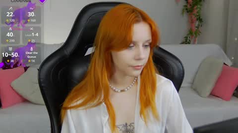 rachel__lips online show from May 22, 9:04 am