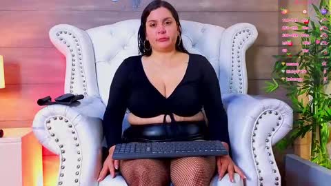 Rachel online show from June 2, 11:51 pm