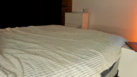 Sherryl online show from April 1, 6:38 pm