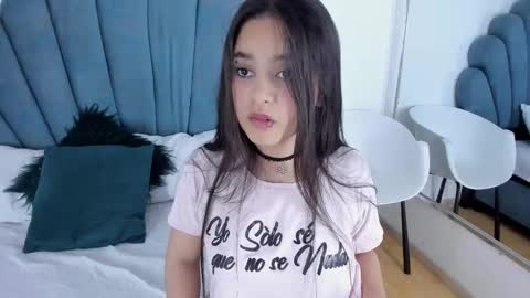 Rachel Ribeiro online show from March 12, 6:22 pm