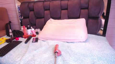  RACHEL online show from January 25, 2:47 pm