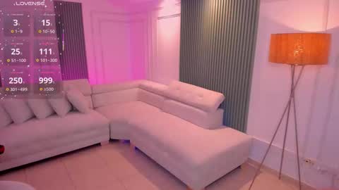 Snapshot of rachel_williamss chatting on October 23, 10:47 am rachel online show from October 23, 10:47 am