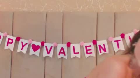 Snapshot of rachell_duque chatting on February 10, 8:21 pm Rachell online show from February 10, 8:21 pm