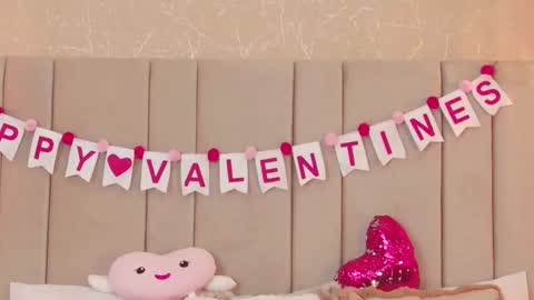Snapshot of rachell_duque chatting on February 12, 5:48 pm Rachell online show from February 12, 5:48 pm