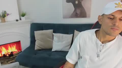 Snapshot of rachell_jacob chatting on February 27, 11:43 am rachell_jacob online show from February 27, 11:43 am