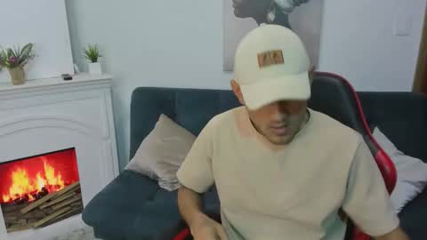 Snapshot of rachell_jacob chatting on March 2, 11:28 am rachell_jacob online show from March 2, 11:28 am