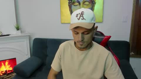 rachell_jacob online show from April 16, 10:49 am